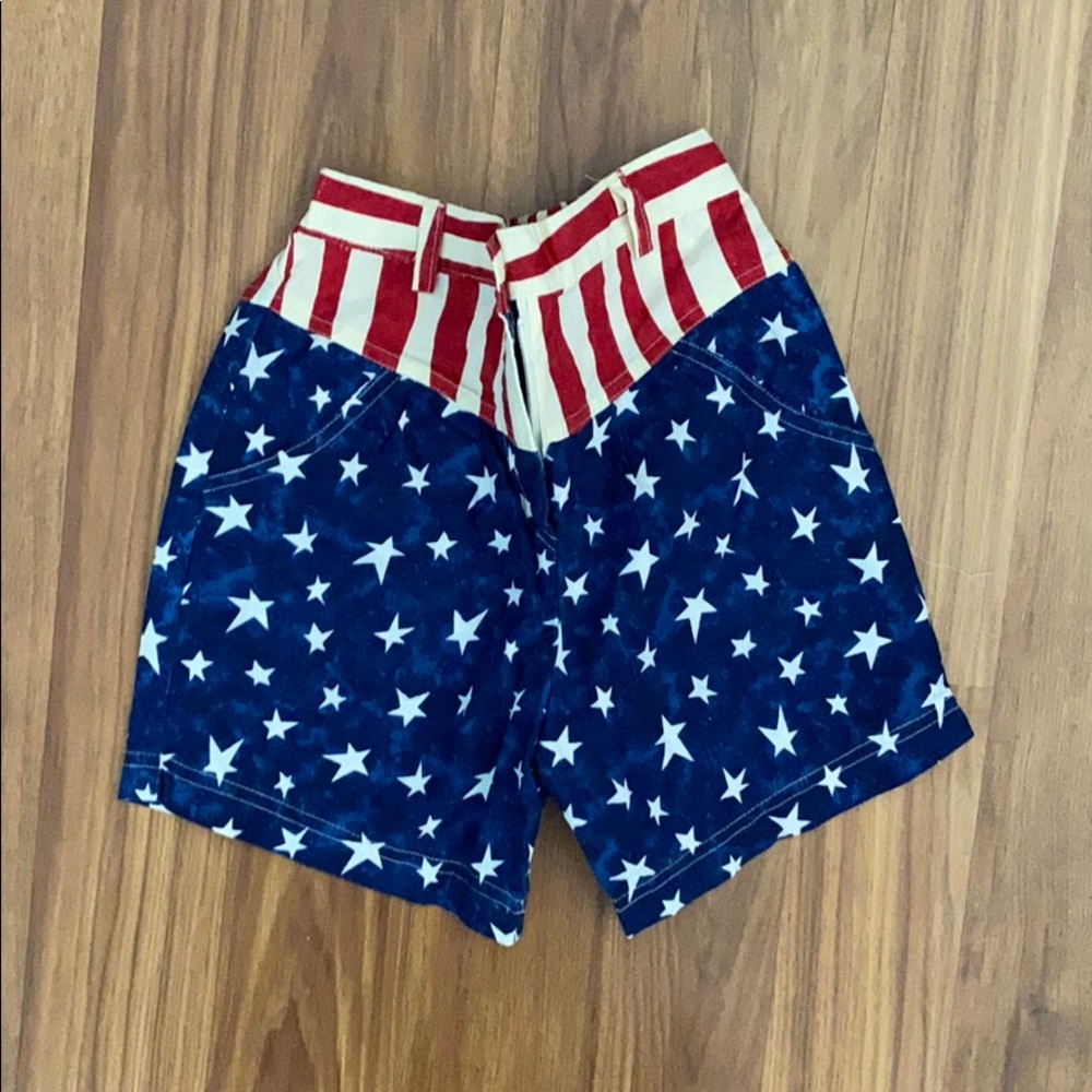 Flag shorts